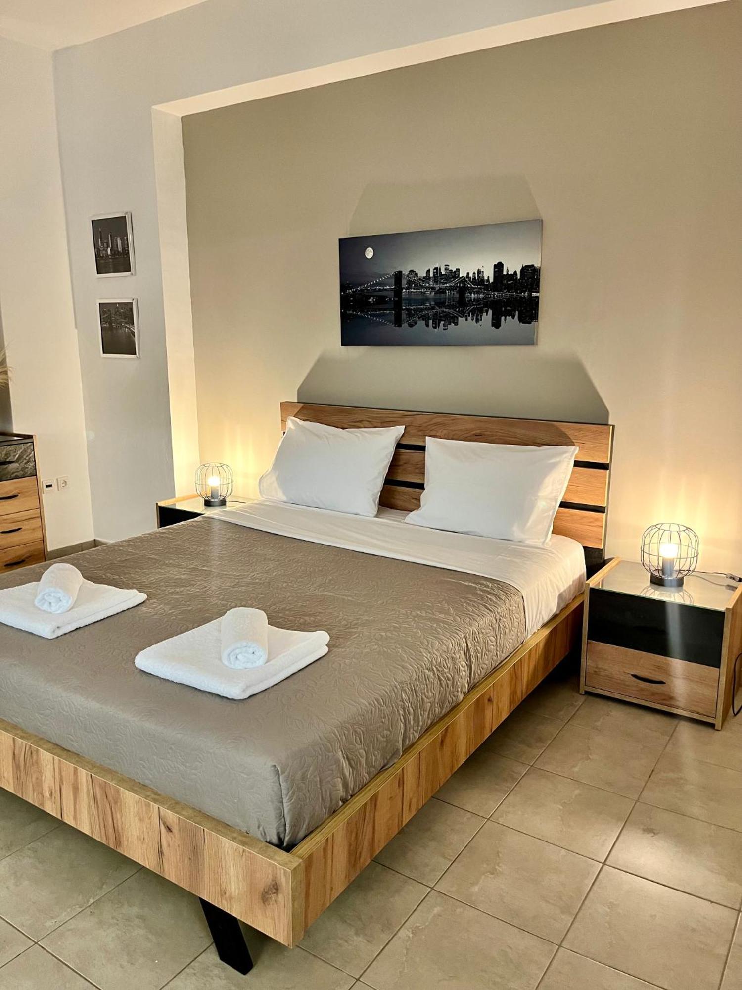 Lia'S Luxury Apartment - Near Airport Koropion Ngoại thất bức ảnh