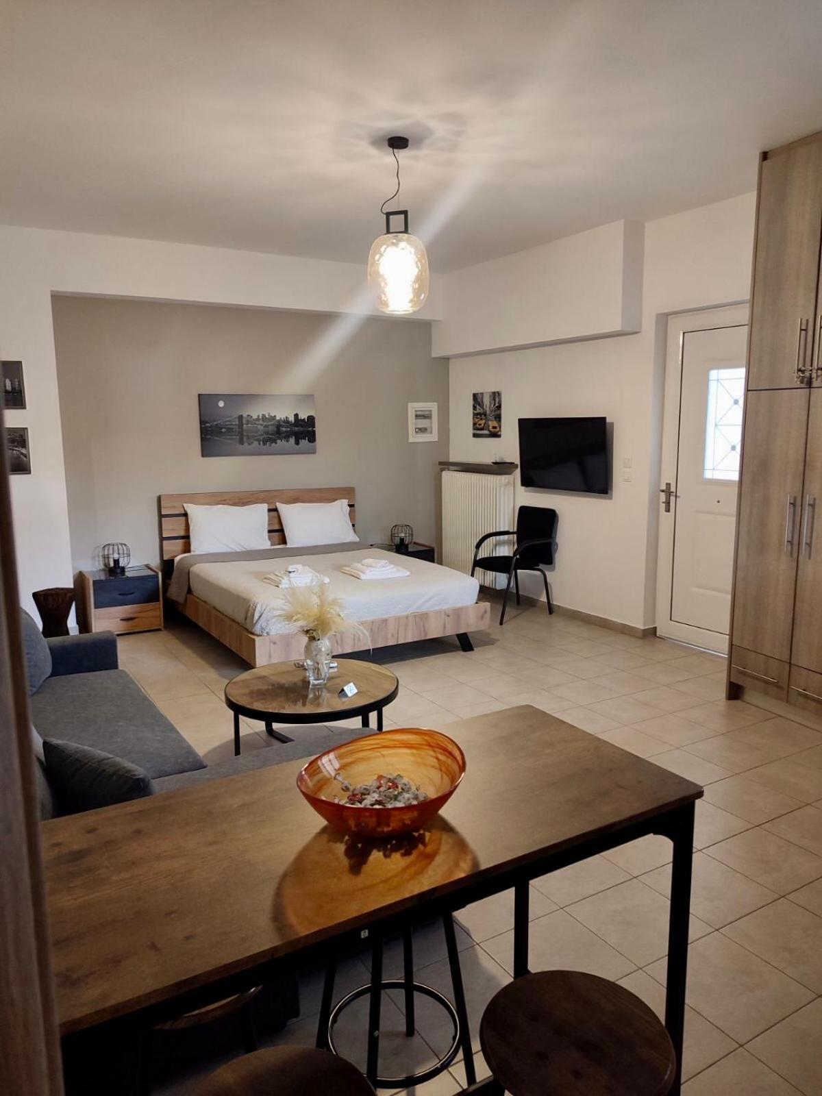 Lia'S Luxury Apartment - Near Airport Koropion Ngoại thất bức ảnh